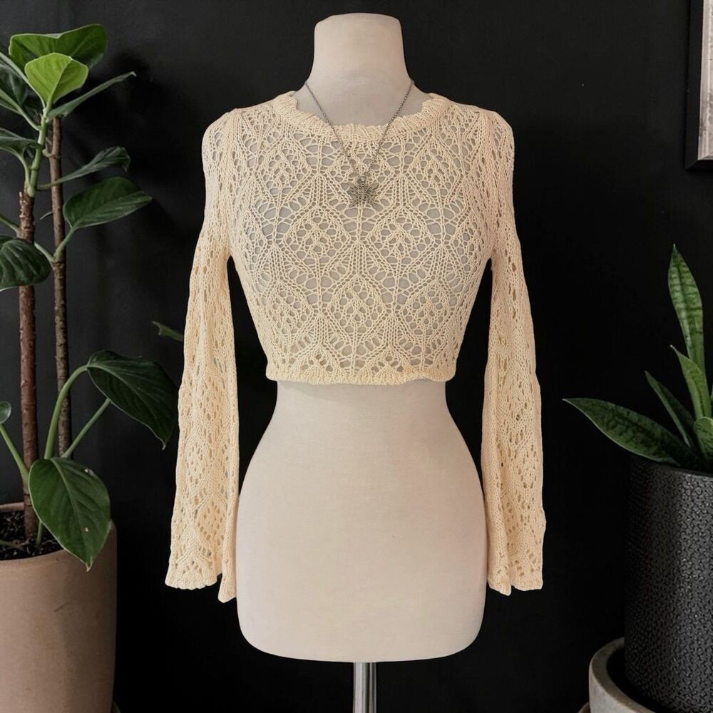 Zara Boho Ecru Pointelle Knit Bell Sleeve Floral Crochet Crop Top Small - Picture 2 of 10